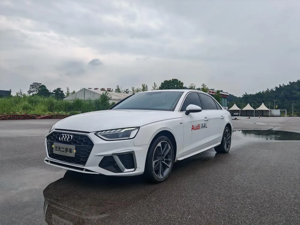Audi A4L, 2024