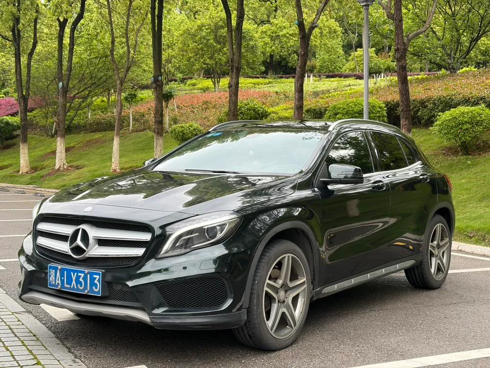 Mercedes-Benz GLA, 2015