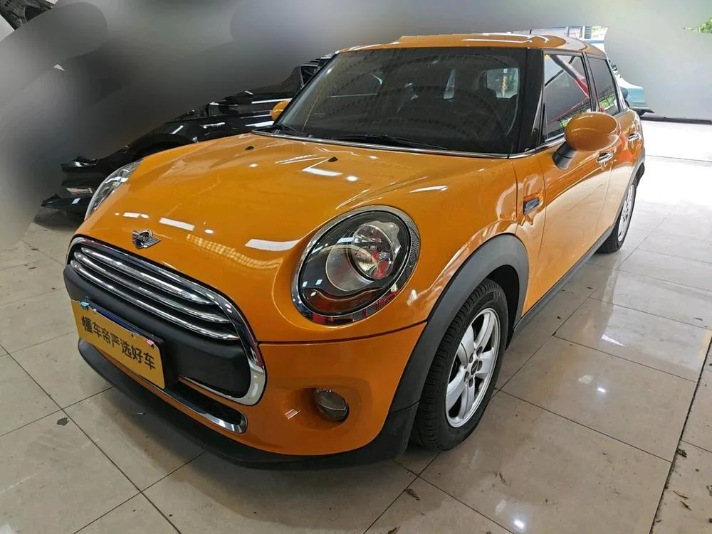 MINI MINI, 2015