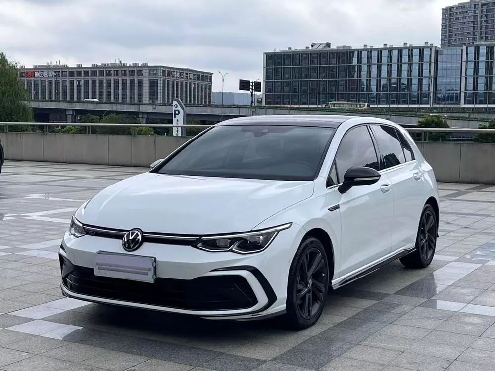 Volkswagen Golf, 2021