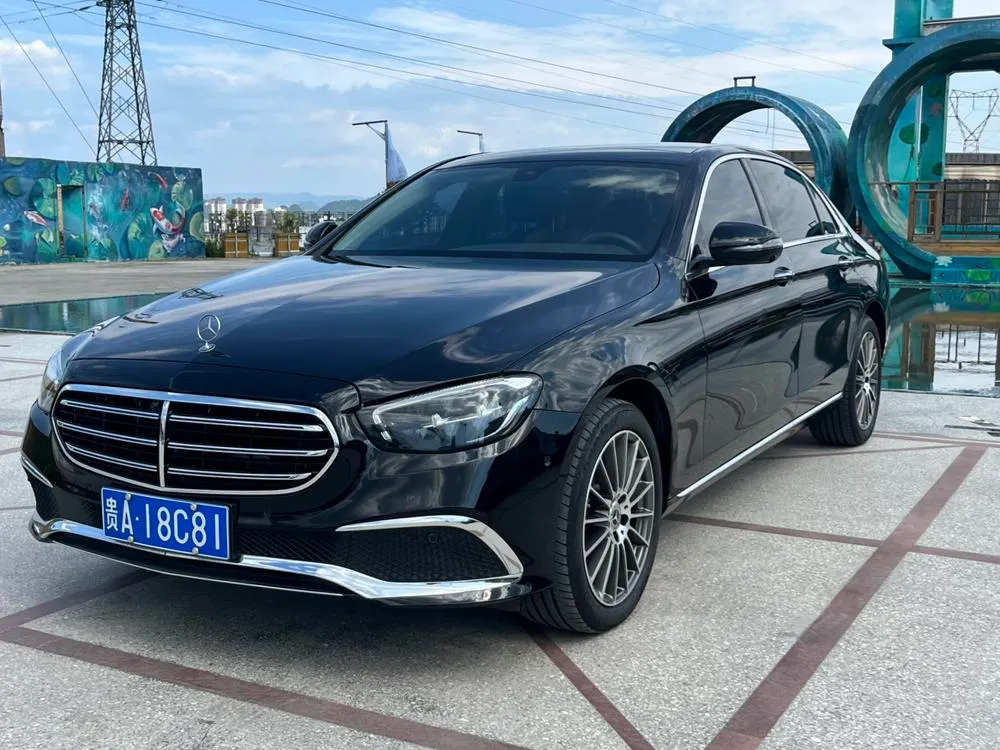 Mercedes-Benz E-Class E 260 L, 2023 — фото 1