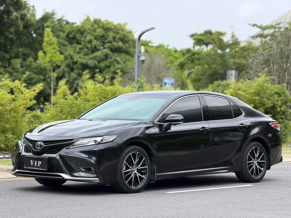 Toyota Camry, 2023