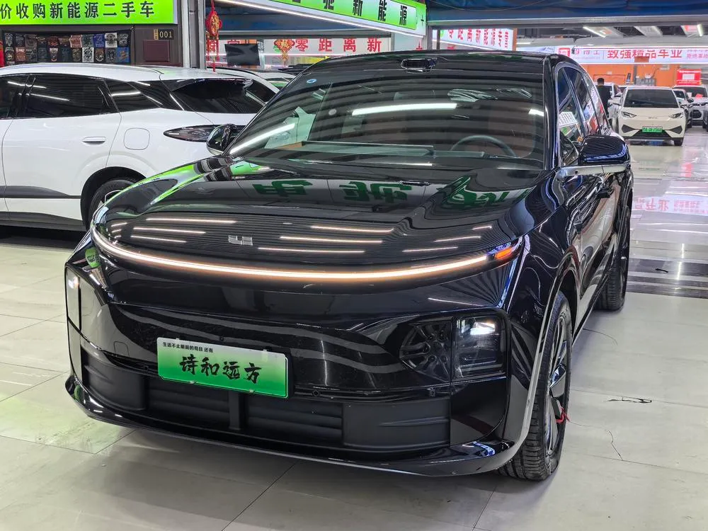 Li Auto L6, 2025