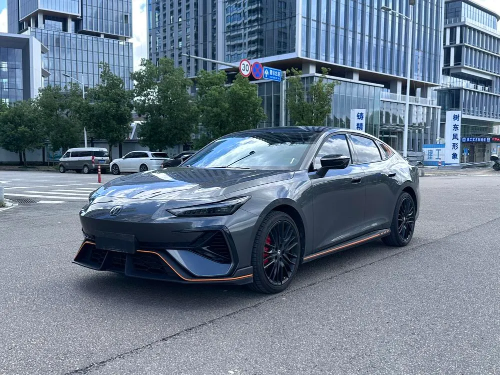 Changan UNI-V, 2025