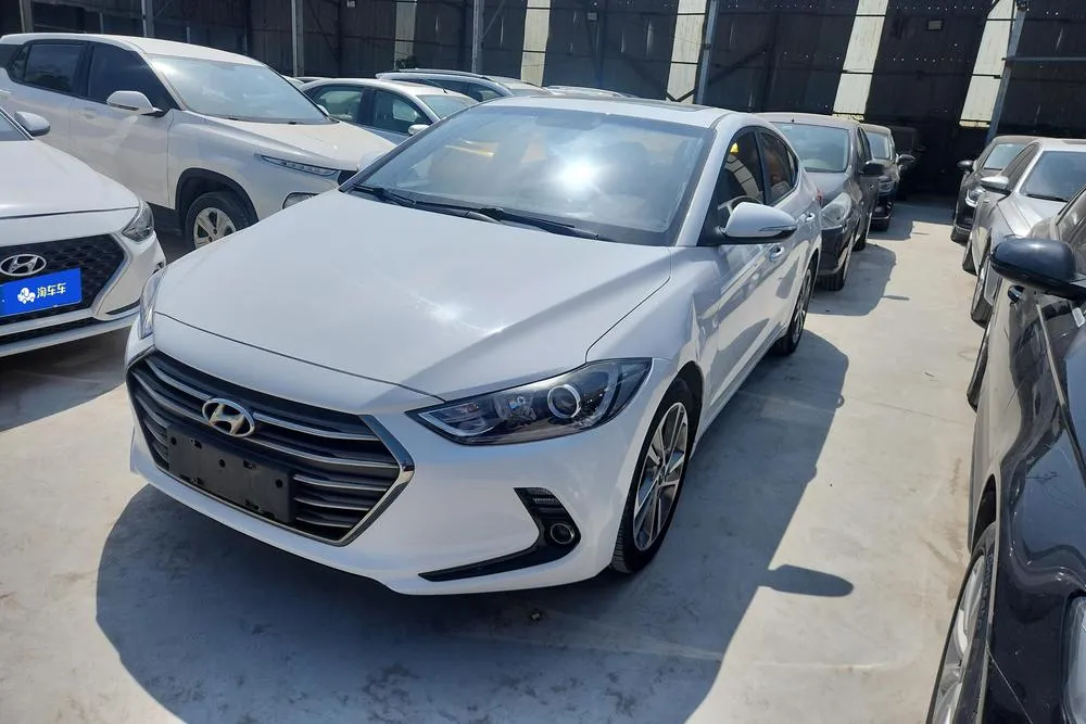 Hyundai Elantra Lingdong, 2016