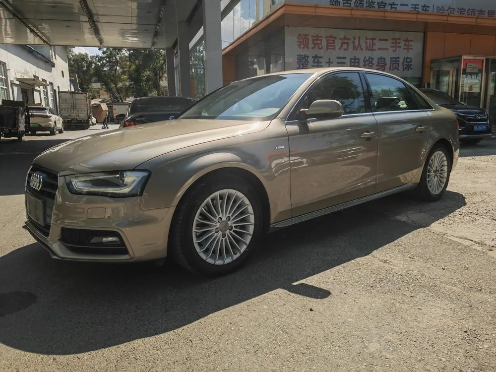 Audi A4L, 2013