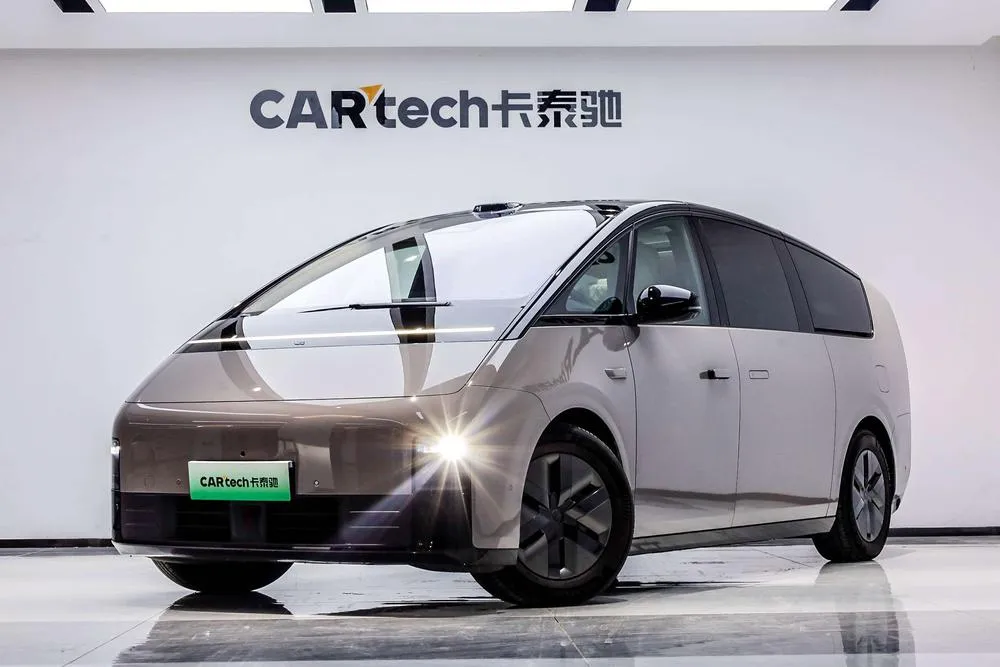 Li Auto MEGA, 2025