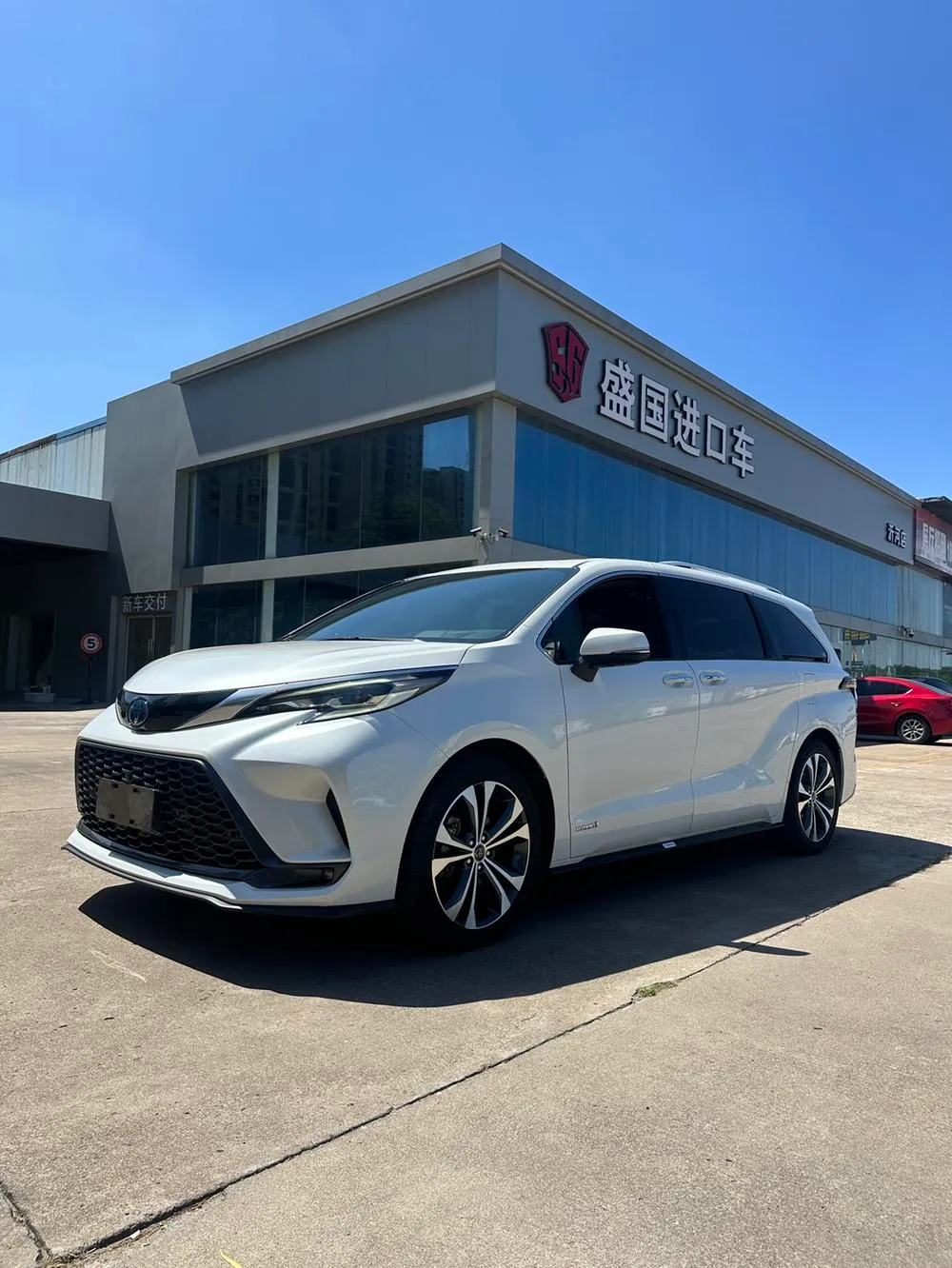 Toyota Granvia, 2023
