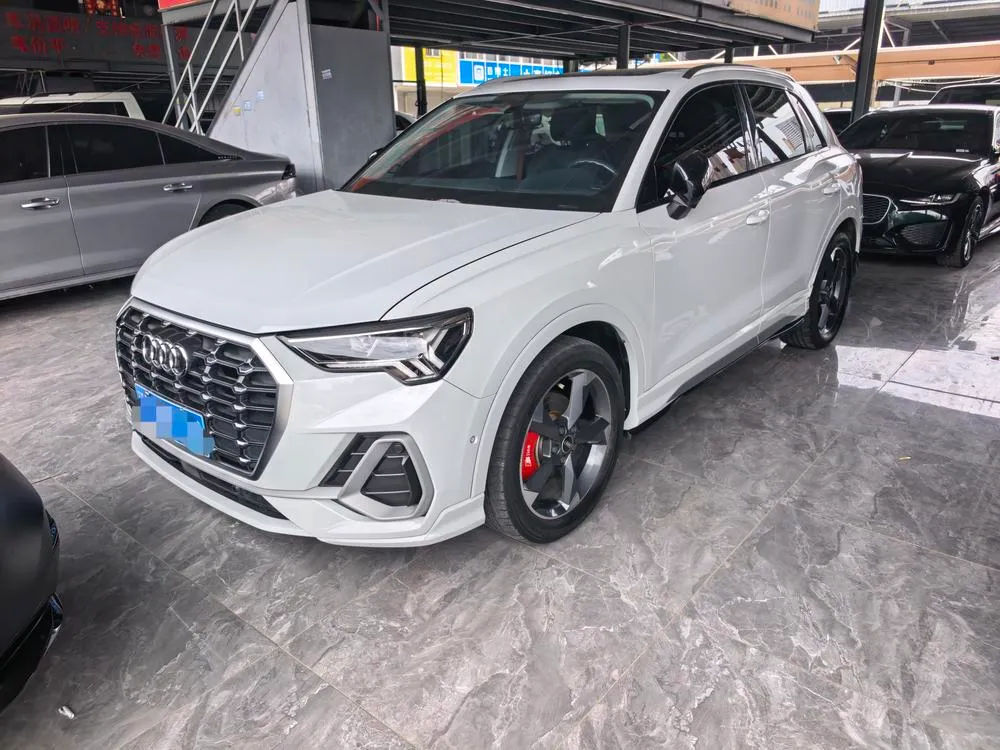 Audi Q3, 2023