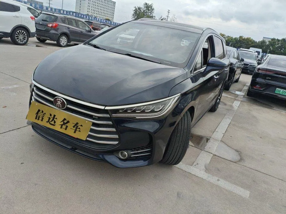 BYD Song MAX, 2017
