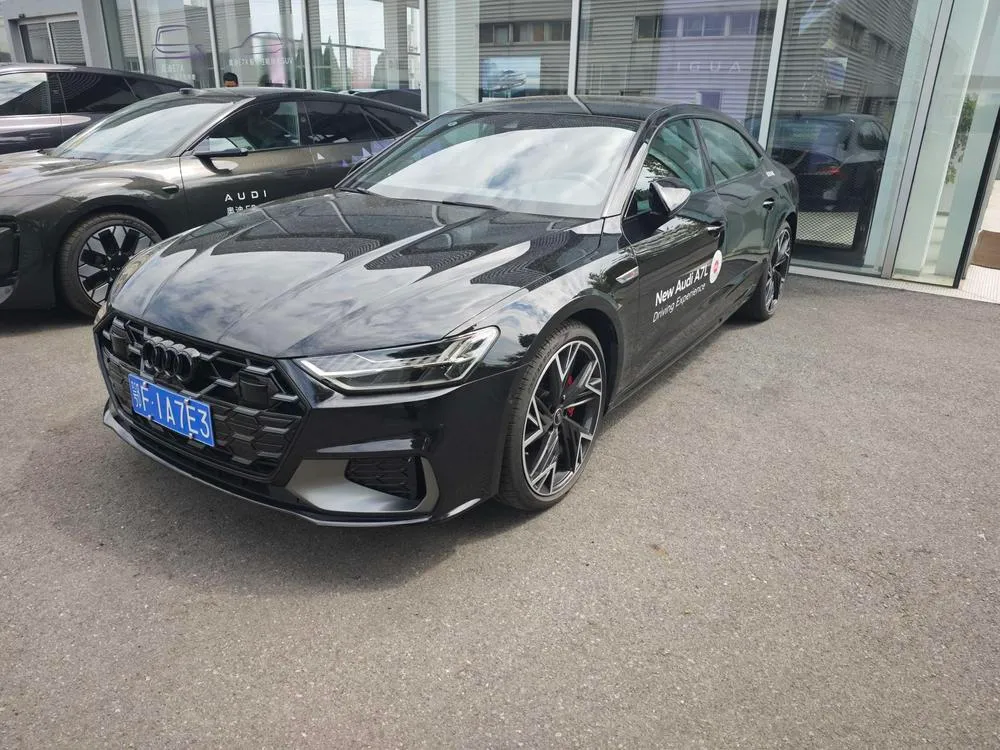 Audi A7L, 2024