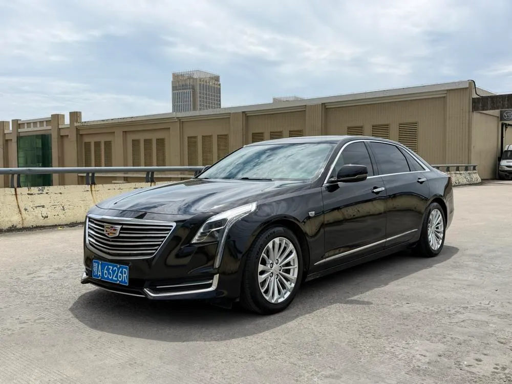 Cadillac CT6 28T Luxury Version, 2017 — фото 1