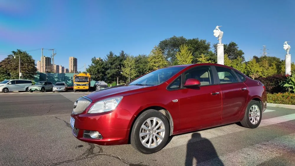 Buick Excelle, 2010