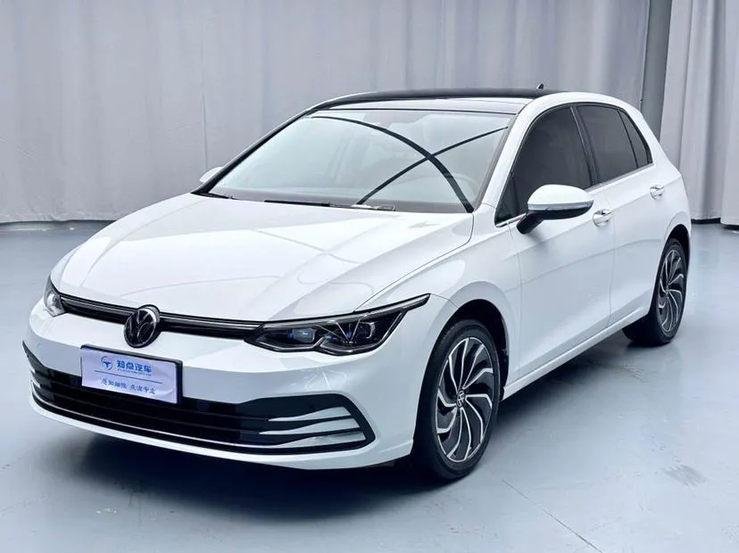 Volkswagen Golf, 2021