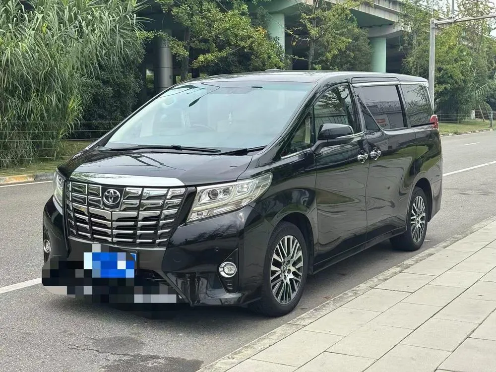 Toyota Alphard, 2015