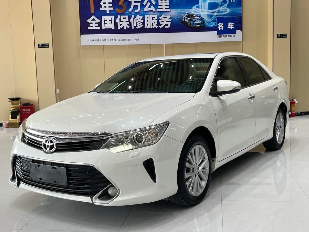 Toyota Camry, 2015