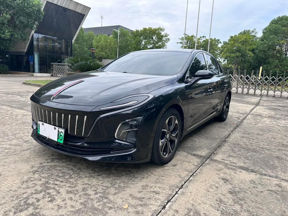 Hongqi E-QM5, 2021
