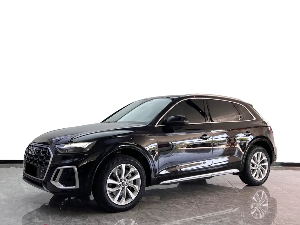 Audi Q5L, 2022