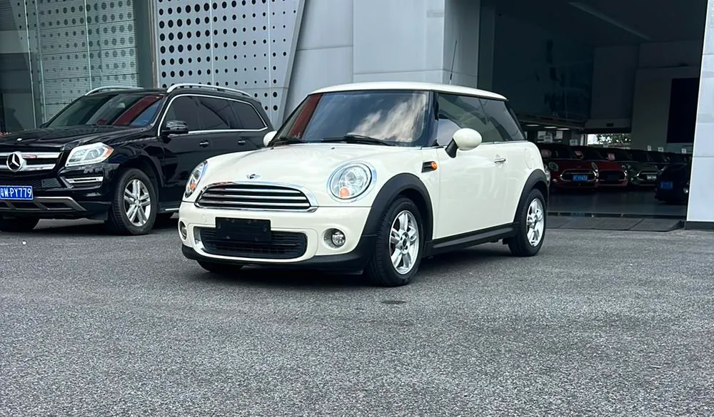 MINI MINI, 2011