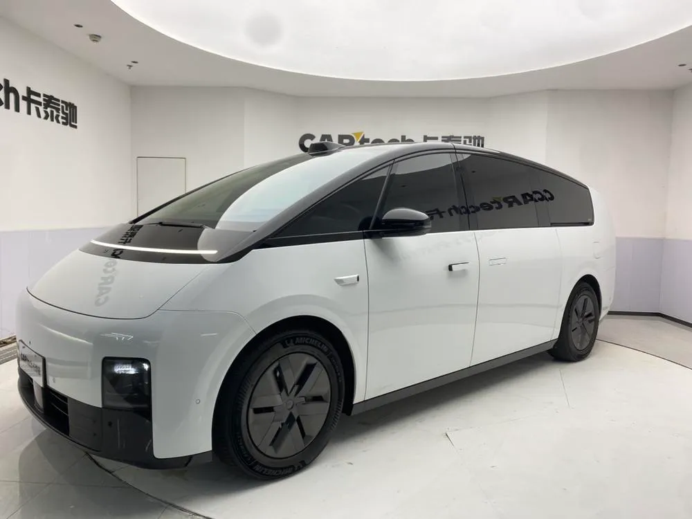 Li Auto MEGA, 2024