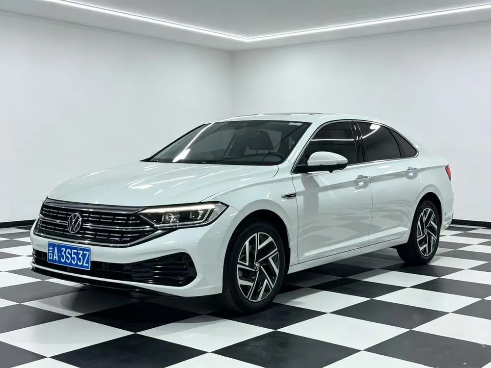 Volkswagen Sagitar, 2023