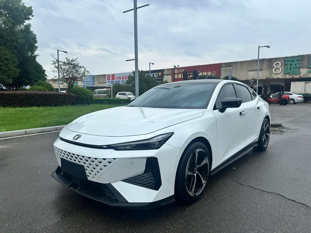 Changan UNI-V, 2024