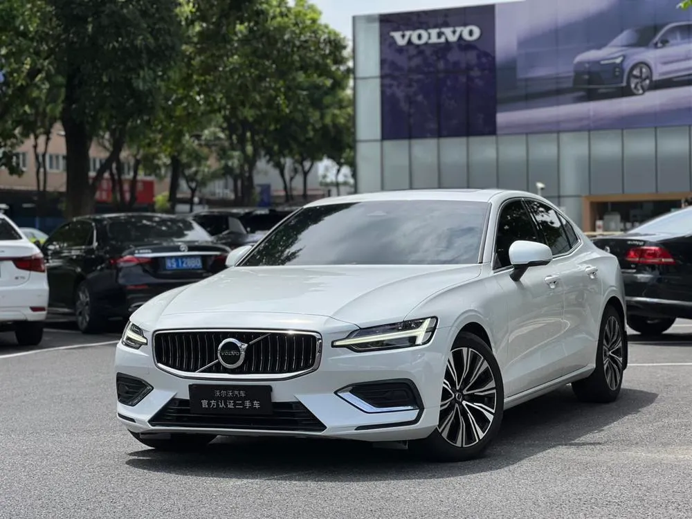 Volvo S60, 2023
