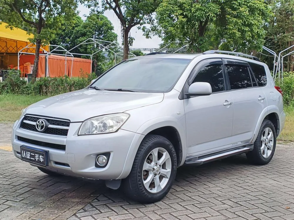 Toyota RAV4, 2009