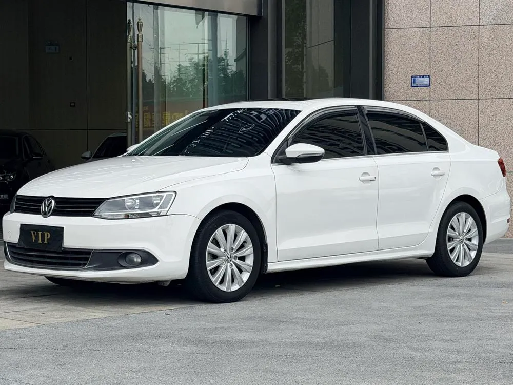 Volkswagen Sagitar, 2014