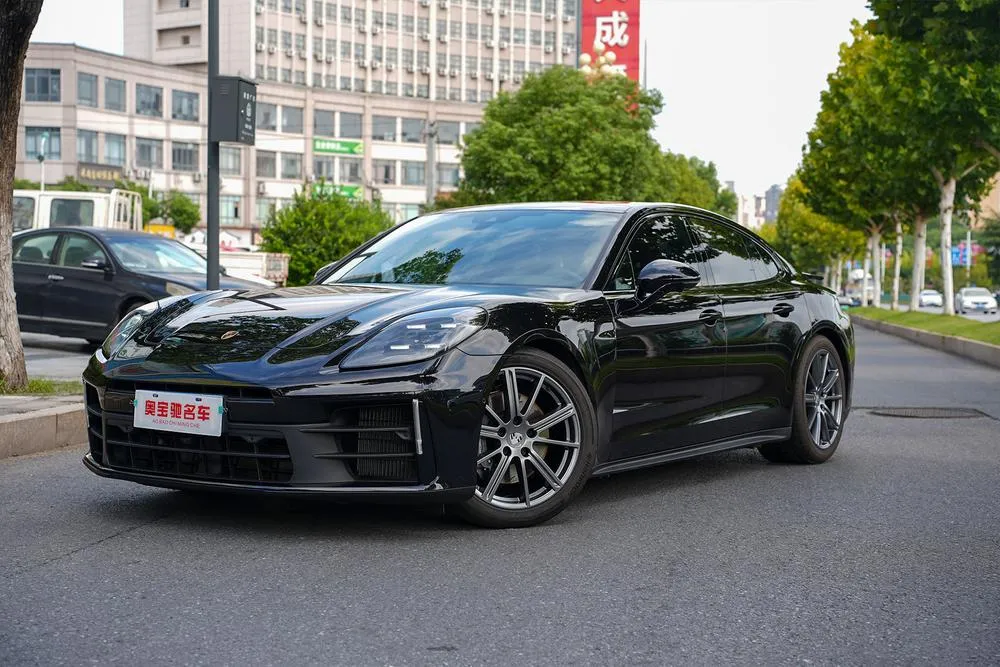 Porsche Panamera, 2024