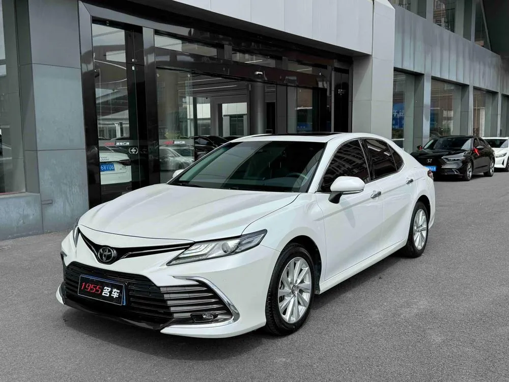 Toyota Camry, 2022