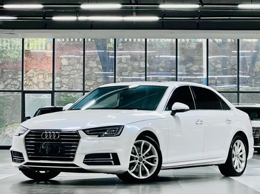 Audi A4L, 2019