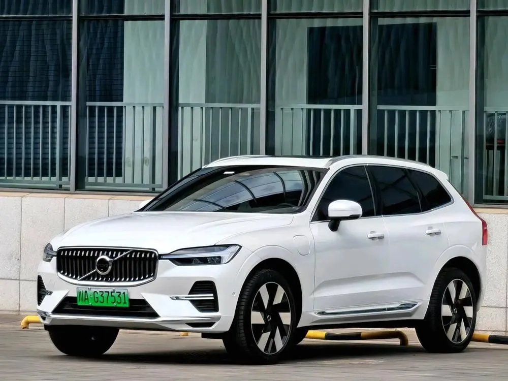 Volvo XC60 PHEV, 2024