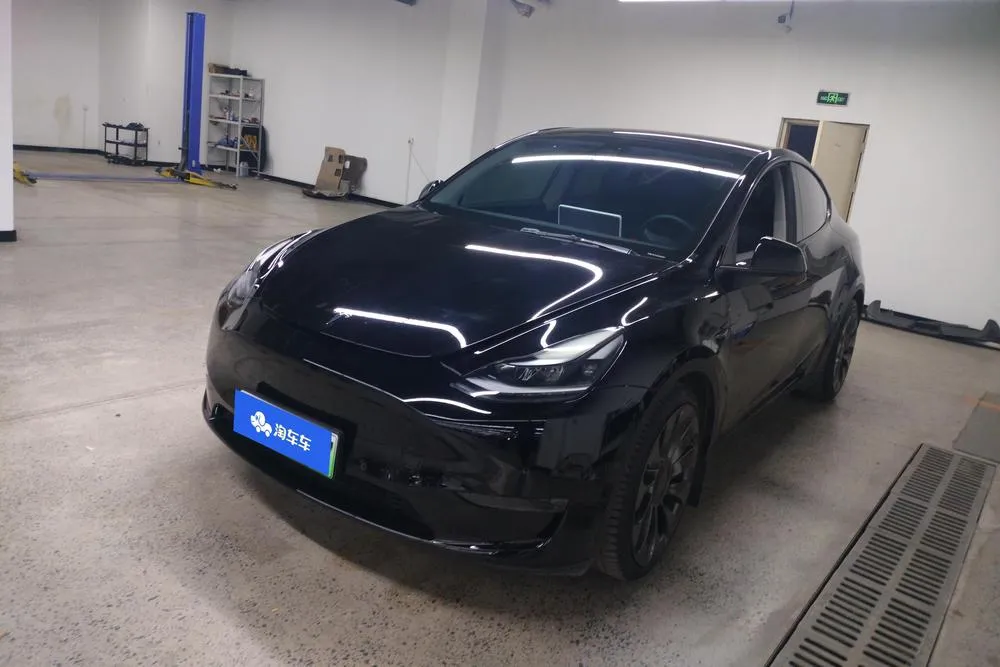 Tesla Model Y, 2021