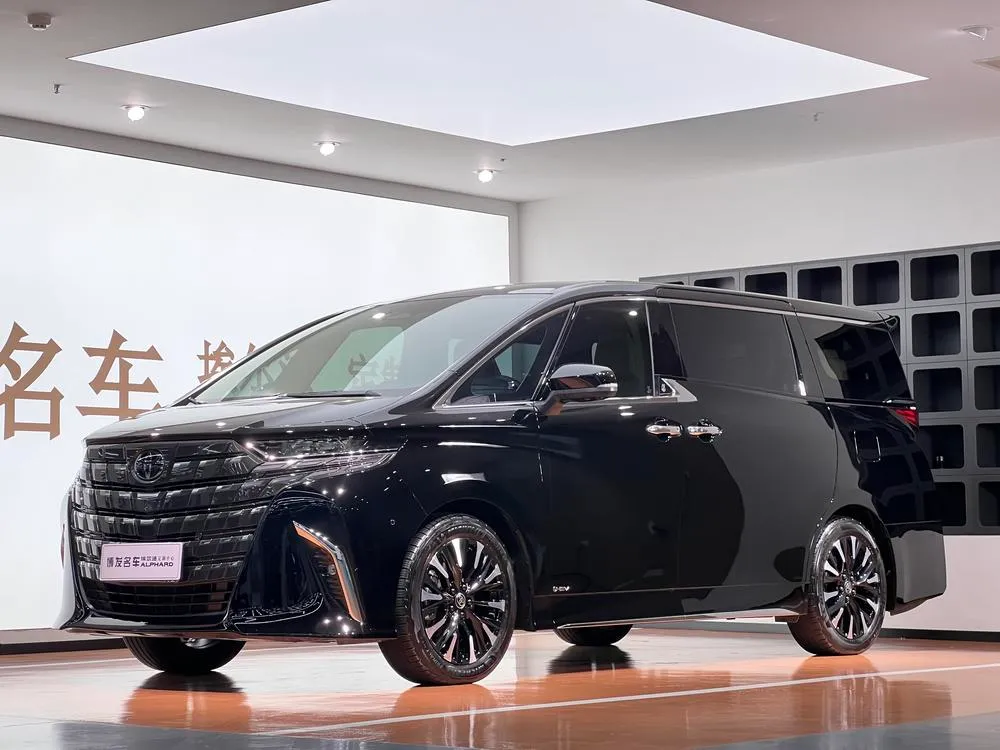Toyota Alphard, 2023