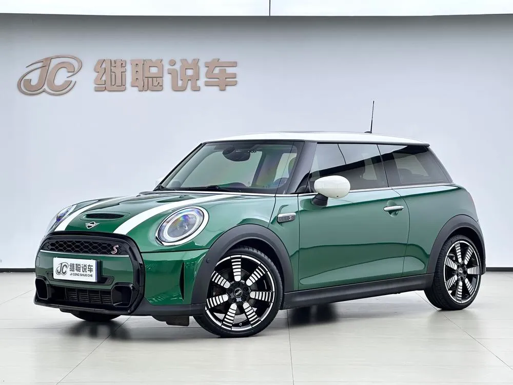 MINI MINI, 2022