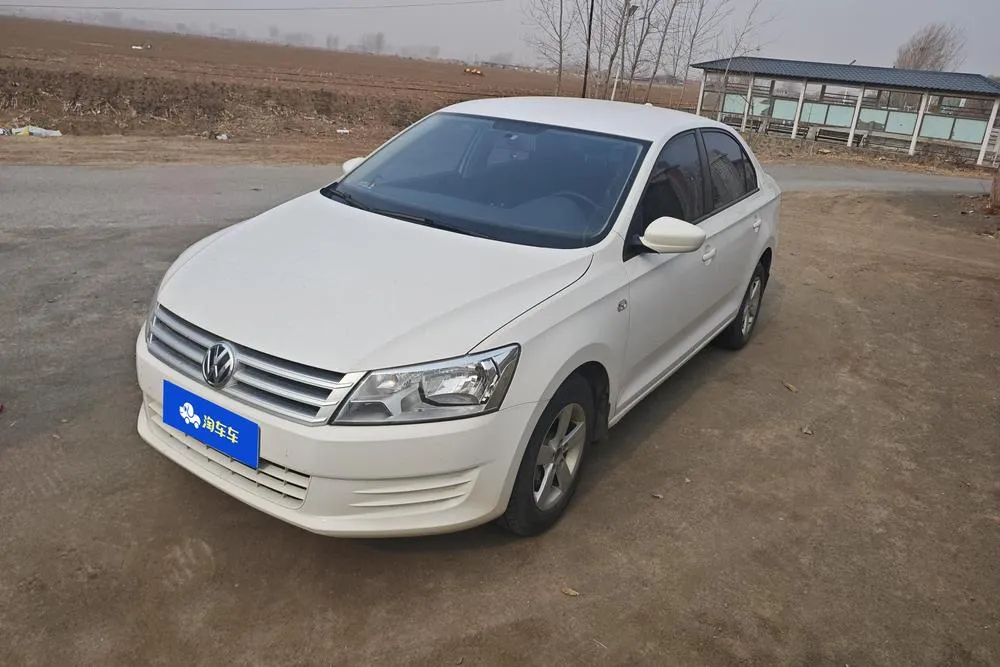 Volkswagen Santana 1.4L Manual Style Edition, 2015 — фото 1