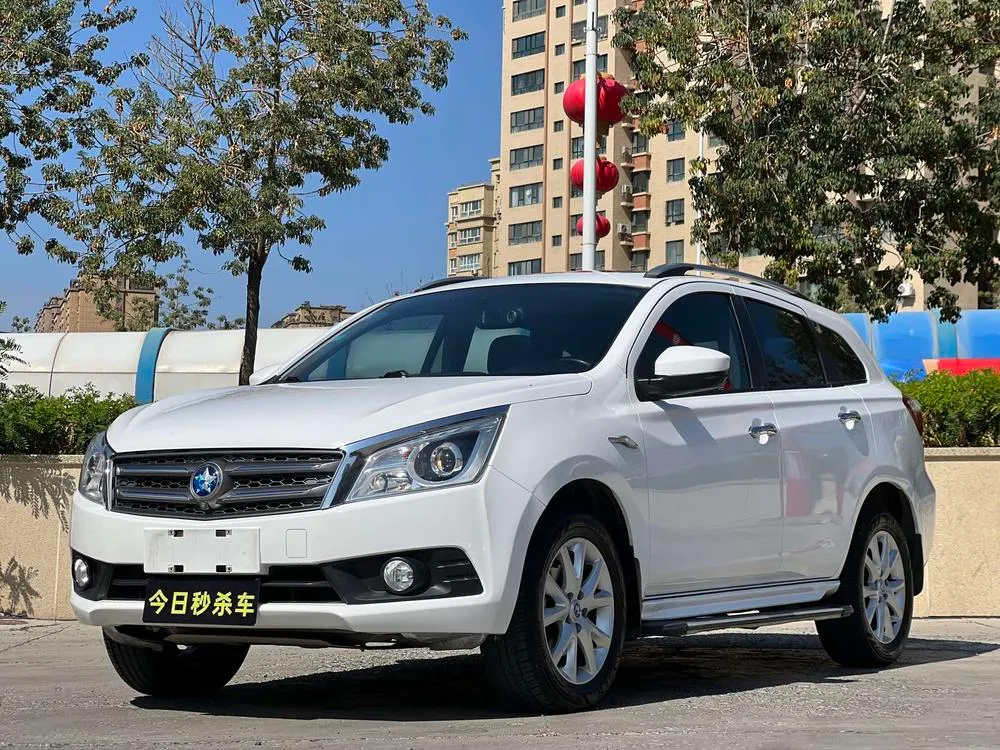 Venucia T70, 2015