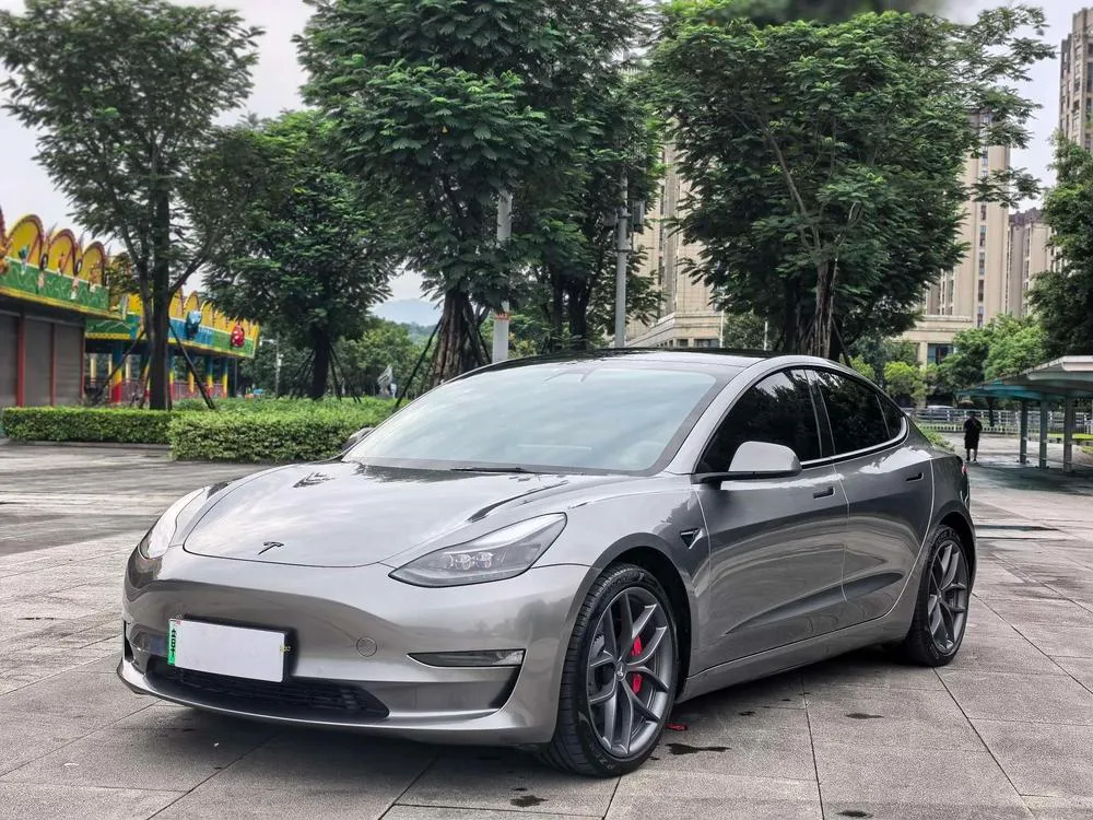Tesla Model 3, 2021
