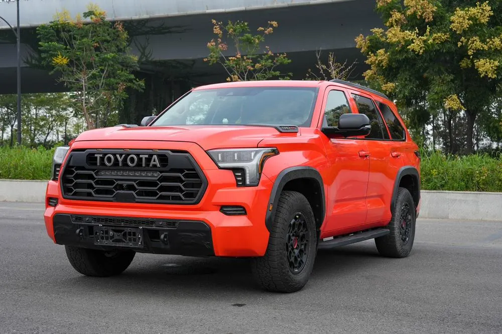 Toyota Sequoia, 2023