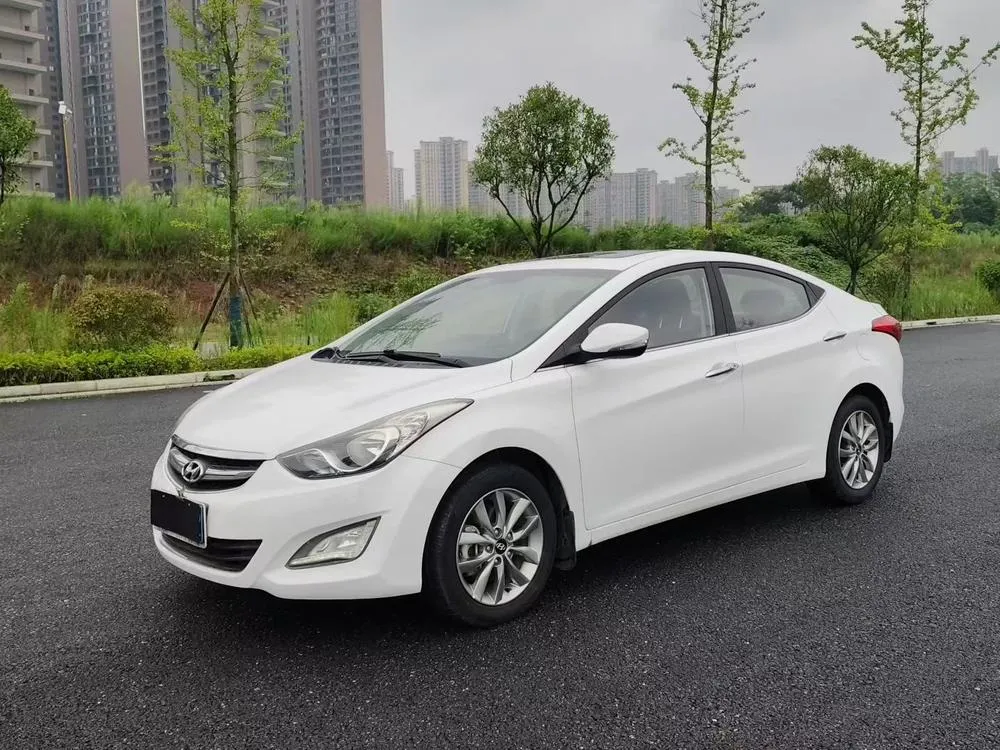 Hyundai Elantra Langdong, 2015