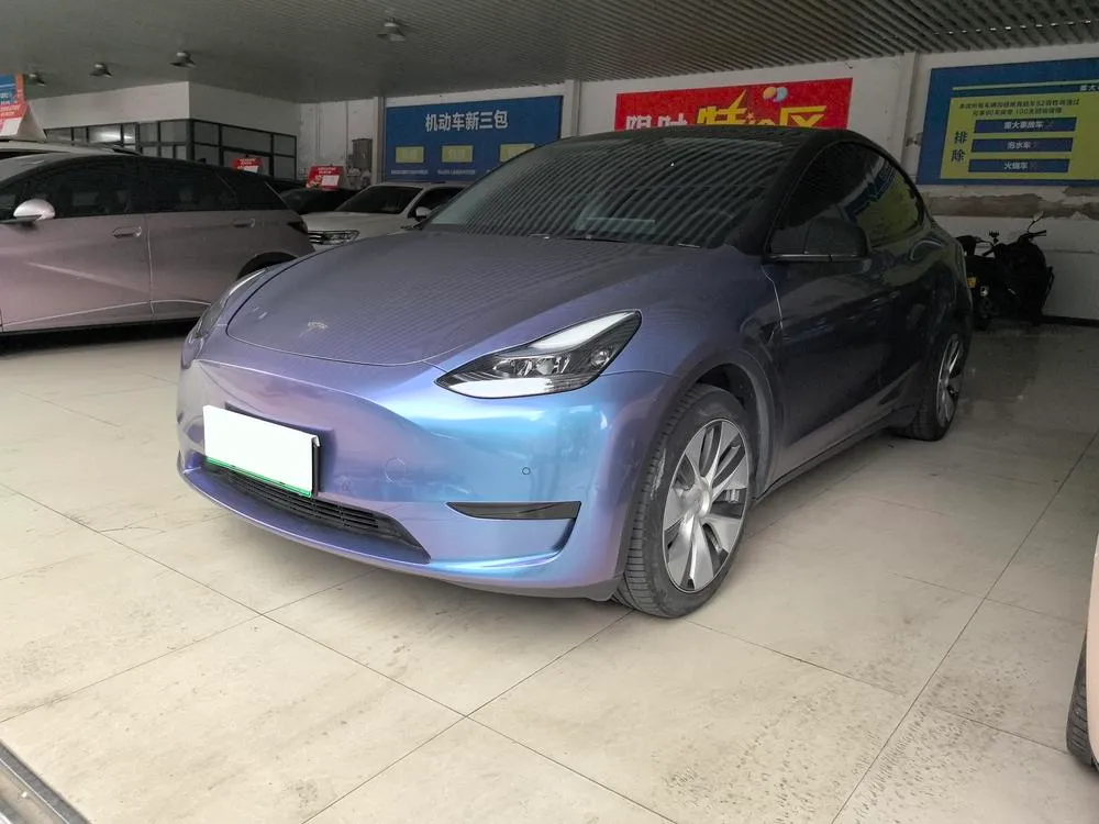 Tesla Model Y, 2022