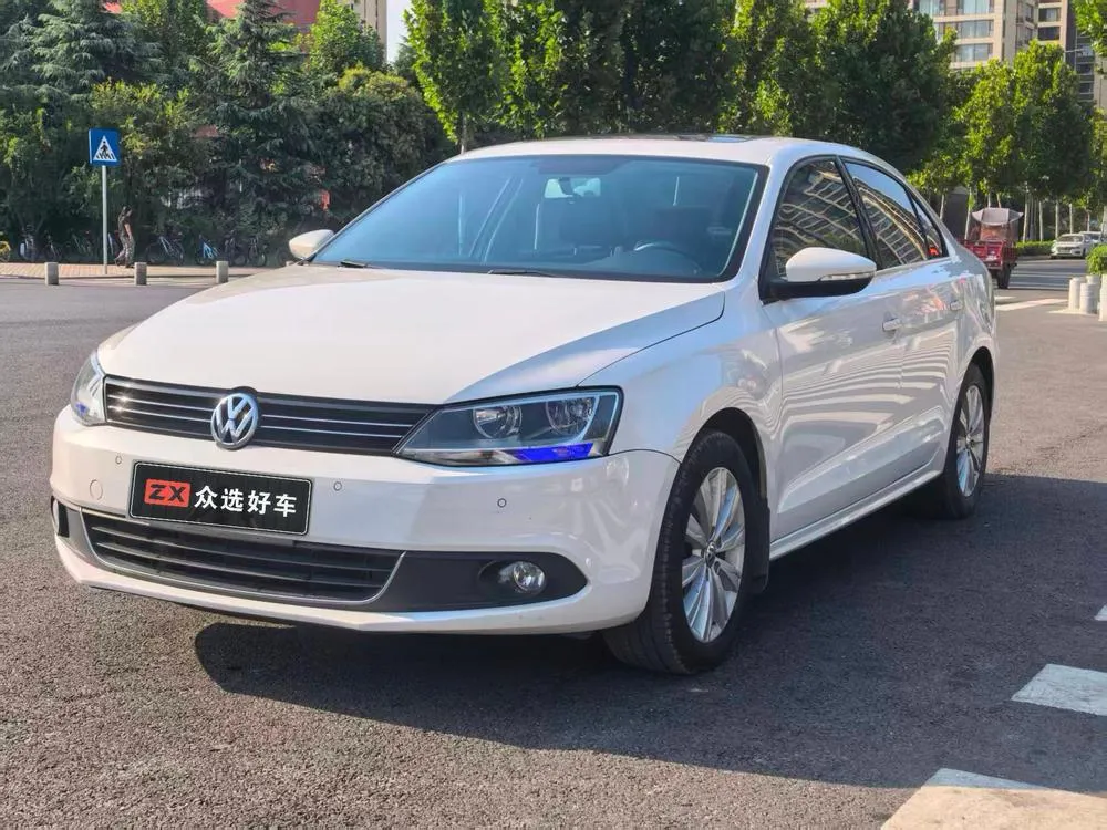 Volkswagen Sagitar, 2014
