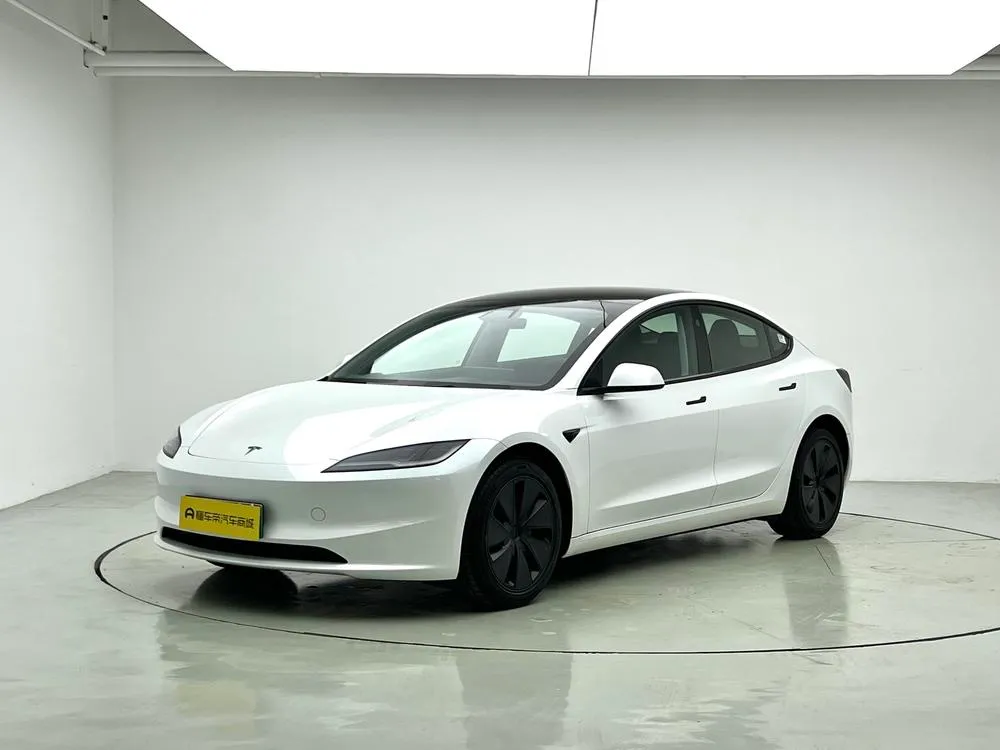 Tesla Model 3, 2025