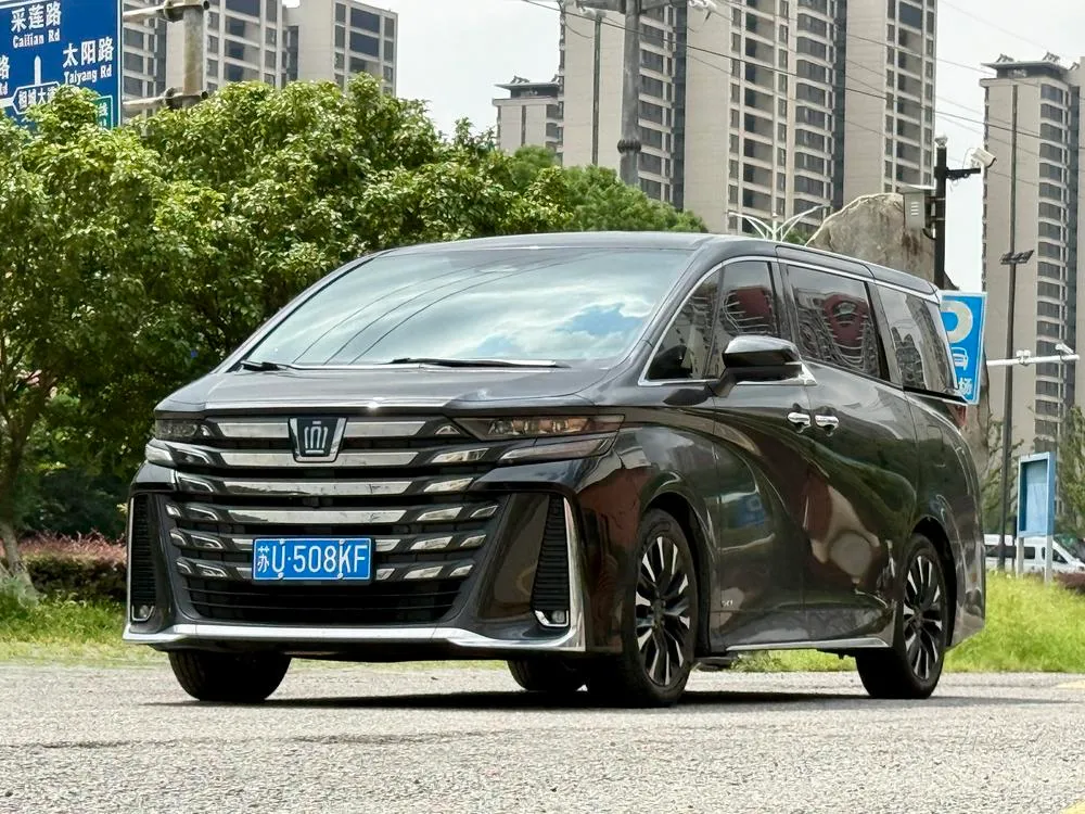 Toyota Vellfire, 2023