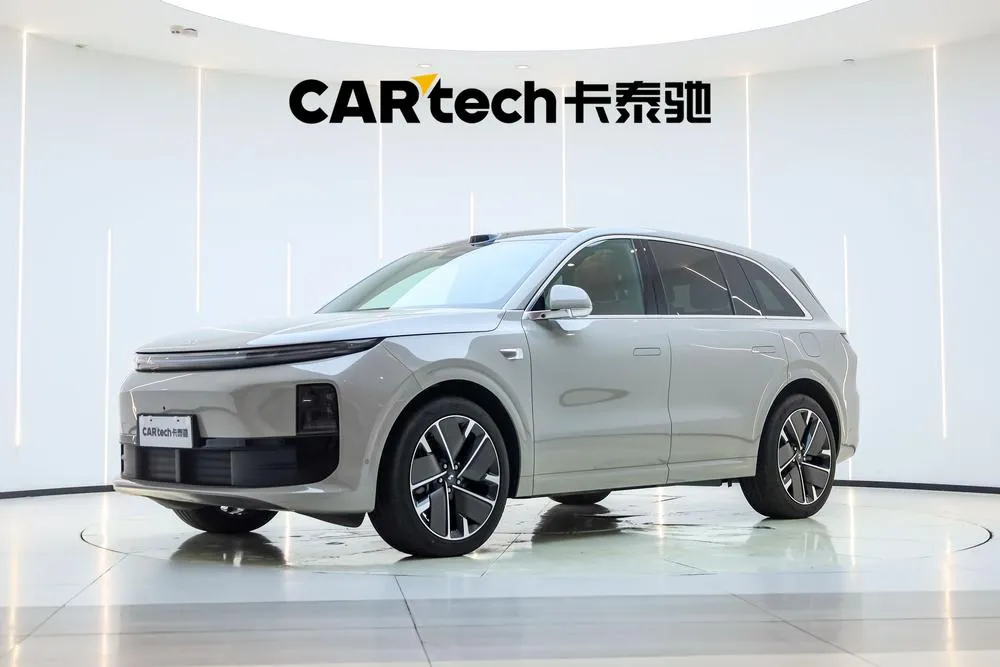 Li Auto L6 Max Smart Edition, 2025 — фото 1