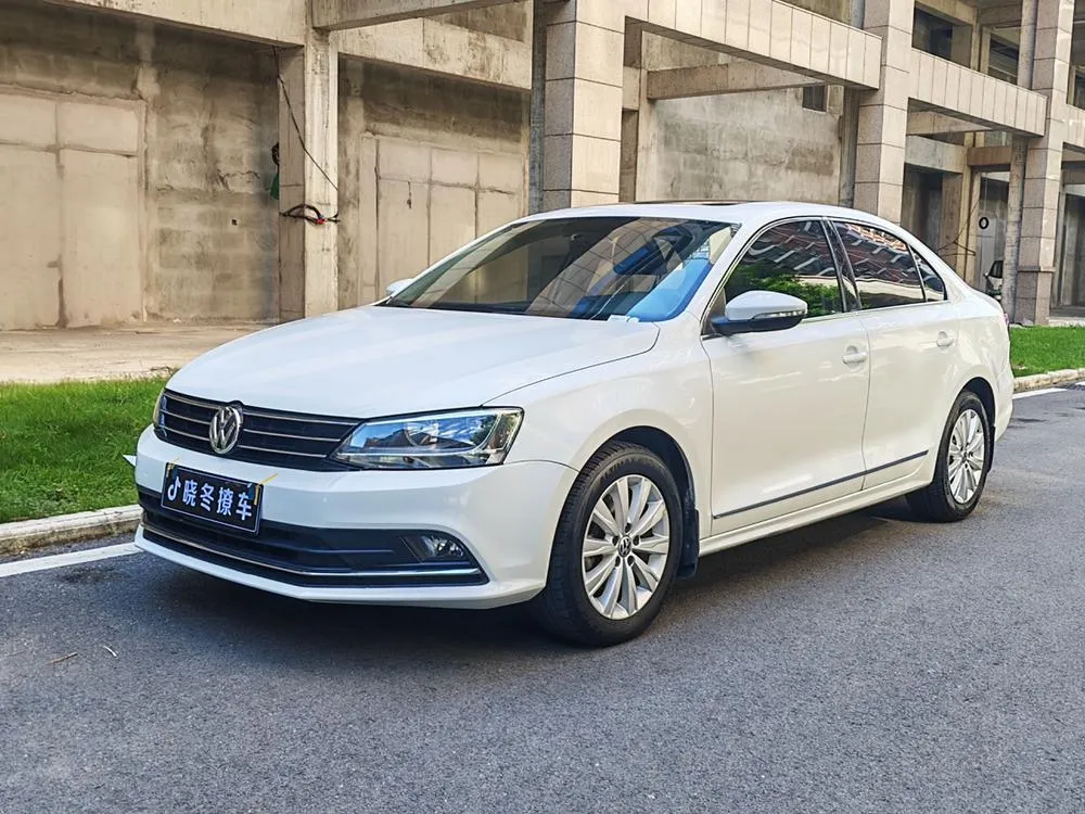 Volkswagen Sagitar, 2015