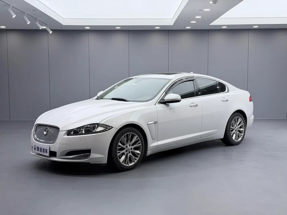 Jaguar XF, 2013