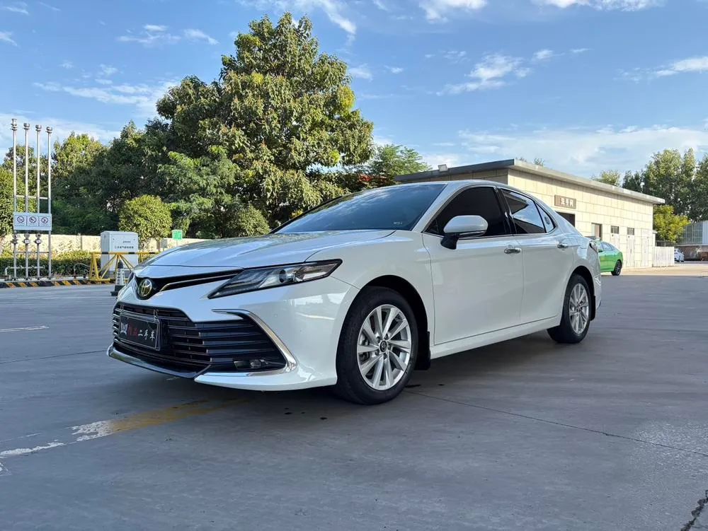 Toyota Camry, 2023