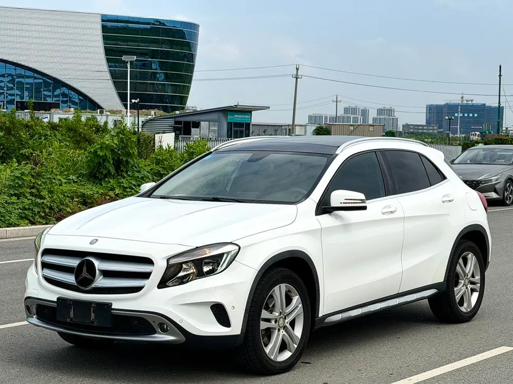 Mercedes-Benz GLA, 2016